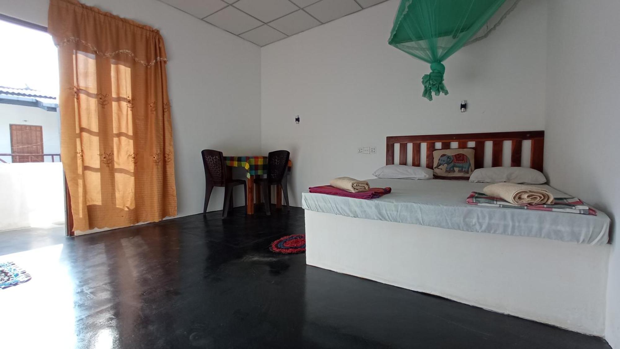 River Side & Swimming Pool Bed & Breakfast Udawalawe Ngoại thất bức ảnh