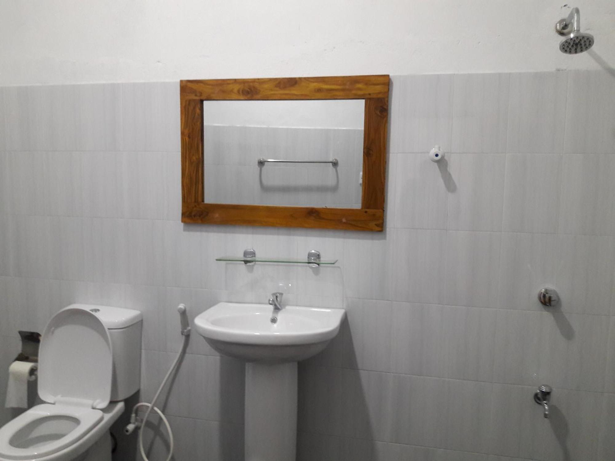 River Side & Swimming Pool Bed & Breakfast Udawalawe Ngoại thất bức ảnh